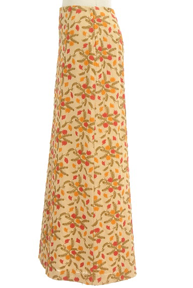 Sybilla（シビラ）の古着「花刺繍セミフレアマキシスカート（ロングスカート・マキシスカート）」大画像３へ