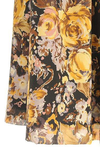 INGEBORG（インゲボルグ）の古着「花モチーフ付き花柄フレアスカート（ロングスカート・マキシスカート）」大画像５へ