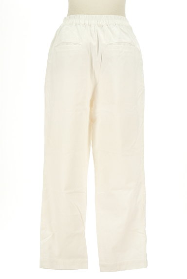 Melan Cleuge（メランクルージュ）の古着「ホワイトストレートパンツ（パンツ）」大画像２へ
