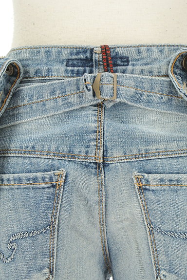 AG jeans（エージー）の古着「ストラップ付フレアデニムパンツ（デニムパンツ）」大画像５へ