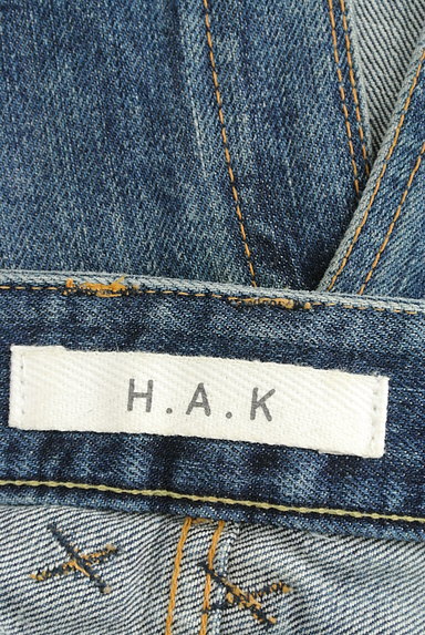 H.A.K（ハク）の古着「レザーロゴワッペンタイトデニムスカート（スカート）」大画像６へ