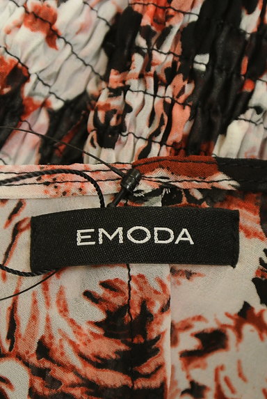 EMODA（エモダ）の古着「ドルマンシャーリング花柄カットソー（カットソー・プルオーバー）」大画像６へ