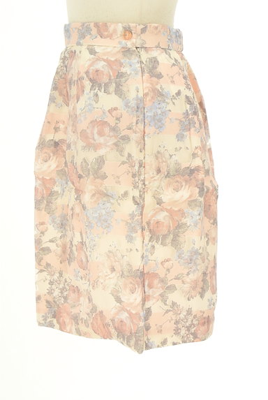LAISSE PASSE（レッセパッセ）の古着「フラワータックセミタイトスカート（スカート）」大画像３へ