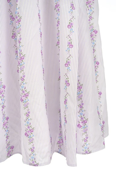 LAISSE PASSE（レッセパッセ）の古着「花柄ストライプフレアスカート（スカート）」大画像５へ