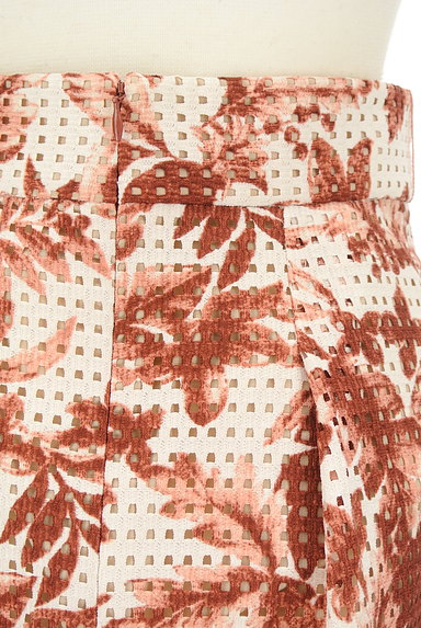 JILLSTUART（ジルスチュアート）の古着「花柄透かし編み地フレアスカート（スカート）」大画像４へ