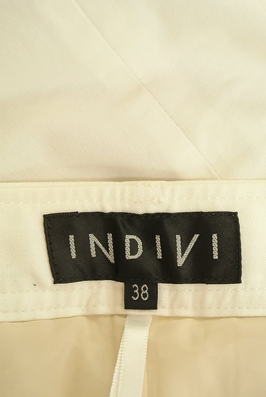 INDIVI（インディヴィ）の古着「クロップドホワイトパンツ（パンツ）」大画像６へ