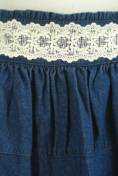axes femme（アクシーズファム）の古着「イレヘム刺繍レースデニムスカート（スカート）」大画像４へ