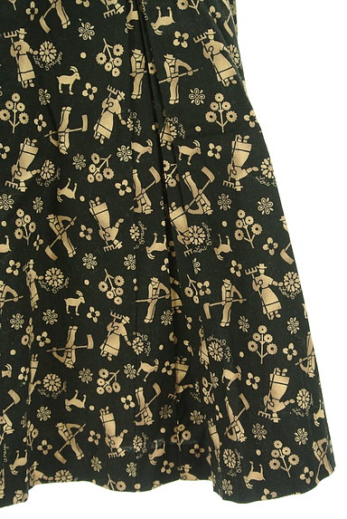Lois CRAYON（ロイスクレヨン）の古着「総柄ミニタックフレアスカート（スカート）」大画像５へ