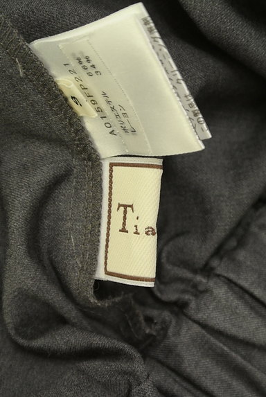 Tiara（ティアラ）の古着「膝下丈タックフレアパンツ（パンツ）」大画像６へ