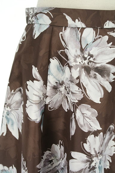 JUSGLITTY（ジャスグリッティー）の古着「ミモレ丈花柄フレアスカート（ロングスカート・マキシスカート）」大画像５へ