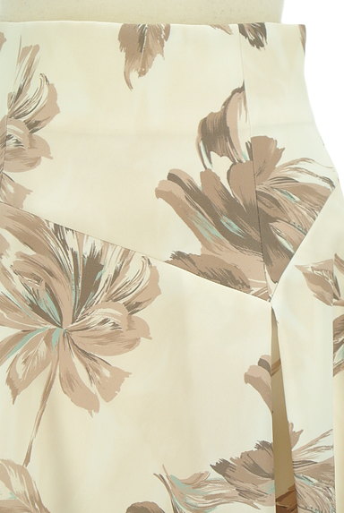 JUSGLITTY（ジャスグリッティー）の古着「ミモレ丈花柄タックフレアスカート（ロングスカート・マキシスカート）」大画像５へ