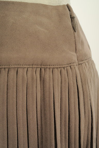 MICHEL KLEIN（ミッシェルクラン）の古着「フリルペチ付スウェードプリーツスカート（スカート）」大画像４へ