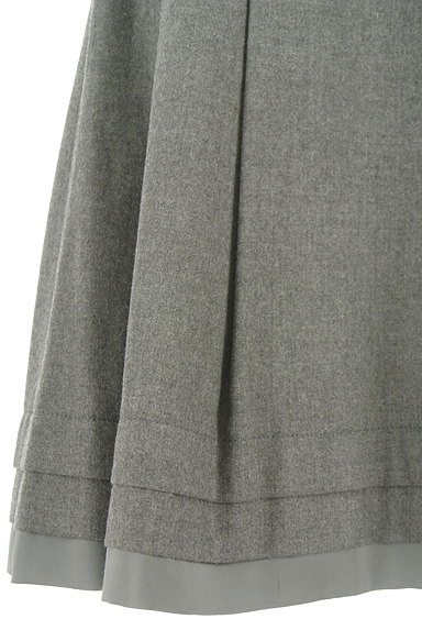Viaggio Blu（ビアッジョブルー）の古着「ミディ丈裾サテンウールスカート（ミニスカート）」大画像５へ
