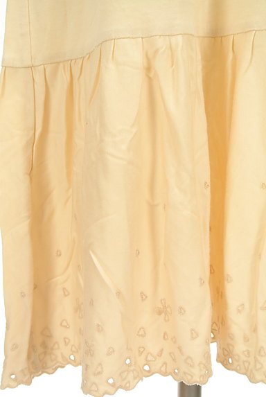 Jocomomola（ホコモモラ）の古着「裾カットワーク刺繍切替ワンピース（キャミワンピース）」大画像５へ