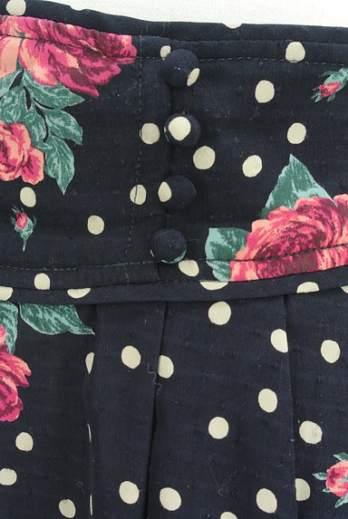 Lily Brown（リリーブラウン）の古着「ドットと薔薇のロングスカート（ロングスカート・マキシスカート）」大画像４へ