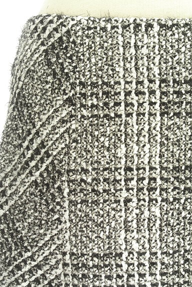 ANTEPRIMA（アンテプリマ）の古着「ミディ丈チェック柄ニットスカート（スカート）」大画像４へ