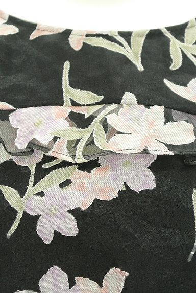 Rirandture（リランドチュール）の古着「微光沢オーガンジー花柄カットソー（カットソー・プルオーバー）」大画像４へ