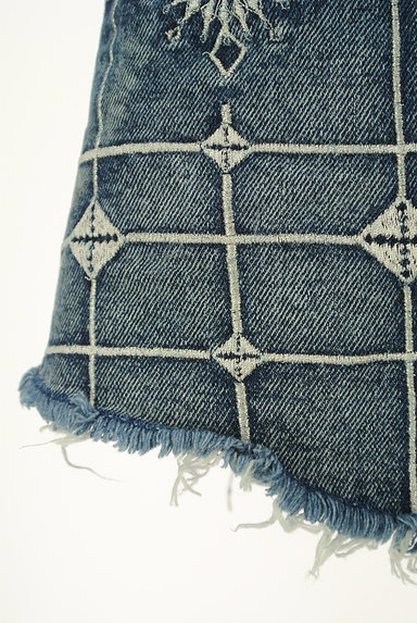 MURUA（ムルーア）の古着「光沢刺繍デニムショートパンツ（ショートパンツ・ハーフパンツ）」大画像５へ
