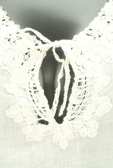 HUMAN WOMAN（ヒューマンウーマン）の古着「刺繍レース襟リネン９分袖カットソー（カットソー・プルオーバー）」大画像４へ