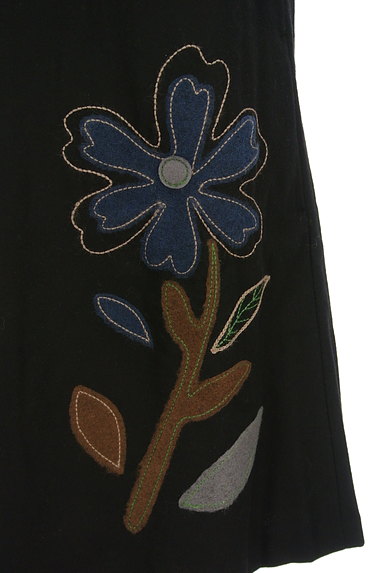 Jocomomola（ホコモモラ）の古着「花柄刺繍膝下丈起毛ワンピース（ワンピース・チュニック）」大画像５へ