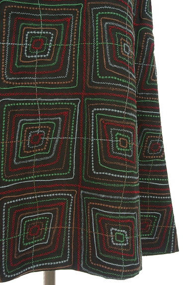 Jocomomola（ホコモモラ）の古着「スクエア刺繍膝下丈フレアワンピース（ワンピース・チュニック）」大画像５へ