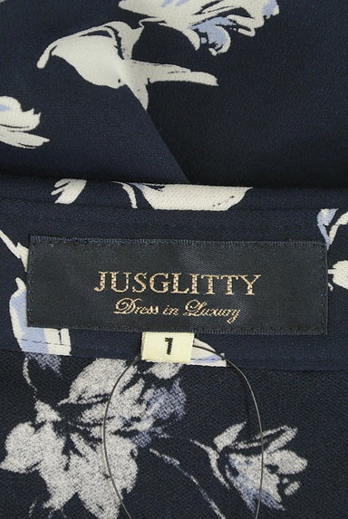 JUSGLITTY（ジャスグリッティー）の古着「ベルト付き花柄膝丈ワンピース（ワンピース・チュニック）」大画像６へ