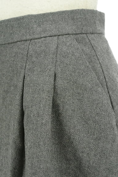 NATURAL BEAUTY BASIC（ナチュラルビューティベーシック）の古着「膝下丈タックフレアスカート（スカート）」大画像４へ
