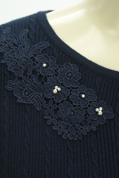 Couture Brooch（クチュールブローチ）の古着「花刺繍入りボリューム袖ニット（ニット）」大画像４へ