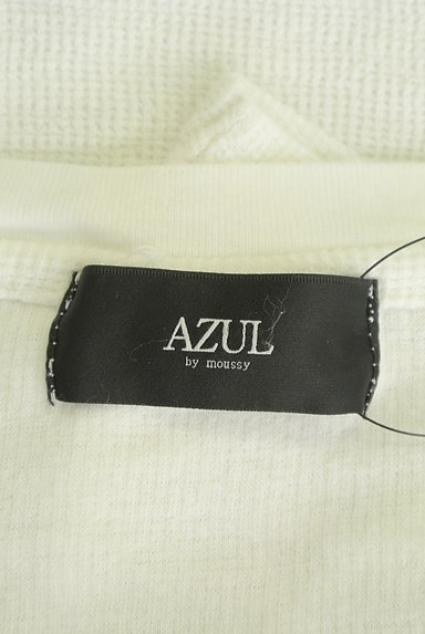AZUL by moussy（アズールバイマウジー）の古着「ロゴ刺繍VネックTシャツ（Ｔシャツ）」大画像６へ