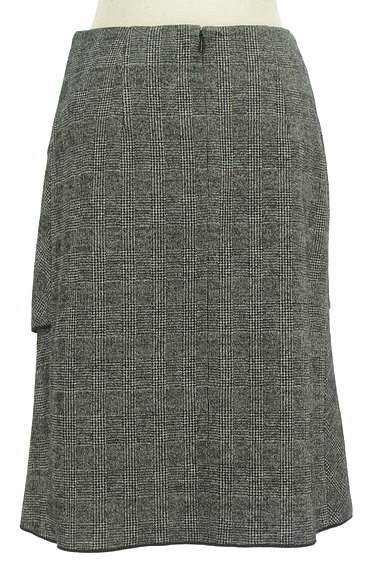 NARA CAMICIE（ナラカミーチェ）の古着「斜めティアードセミタイトスカート（スカート）」大画像２へ