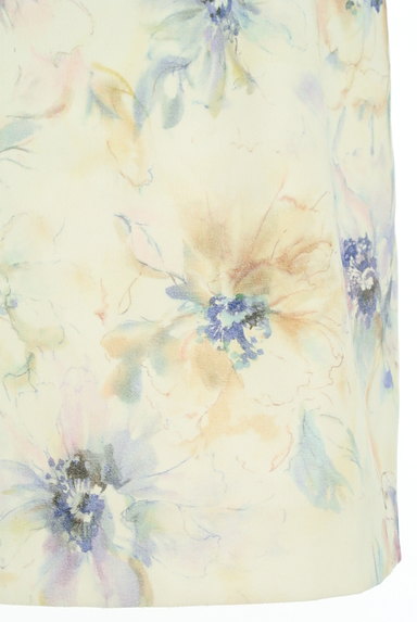 JUSGLITTY（ジャスグリッティー）の古着「ニュアンス花柄タックタイトスカート（スカート）」大画像５へ