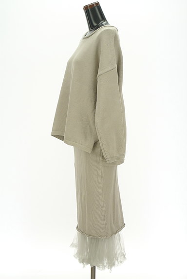 rienda（リエンダ）の古着「ニット＋チュール裾スカート（セットアップ（ジャケット＋スカート））」大画像３へ