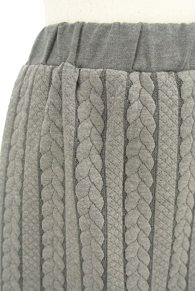 Lugnoncure（ルノンキュール）の古着「ケーブル編みミディ丈スカート（スカート）」大画像４へ