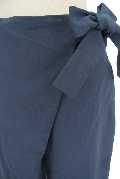 SLOBE IENA（スローブイエナ）の古着「ラップ風リボンデザインパンツ（パンツ）」大画像４へ
