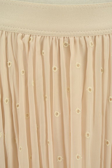 ANAYI（アナイ）の古着「ドットカット刺繍ふわりスカート（ロングスカート・マキシスカート）」大画像４へ
