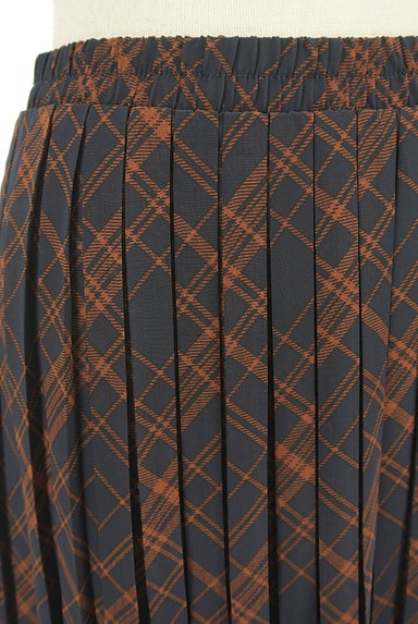 Melan Cleuge（メランクルージュ）の古着「チェック柄プリーツシフォンスカート（ロングスカート・マキシスカート）」大画像４へ
