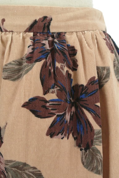 rienda（リエンダ）の古着「フラワーコーデュロイスカート（ロングスカート・マキシスカート）」大画像４へ