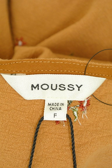 MOUSSY（マウジー）の古着「お花刺繍のふわ袖カットソー（カットソー・プルオーバー）」大画像６へ