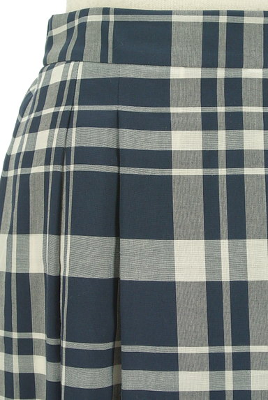 KEITH（キース）の古着「軽やか素材のチェック柄スカート（ロングスカート・マキシスカート）」大画像４へ