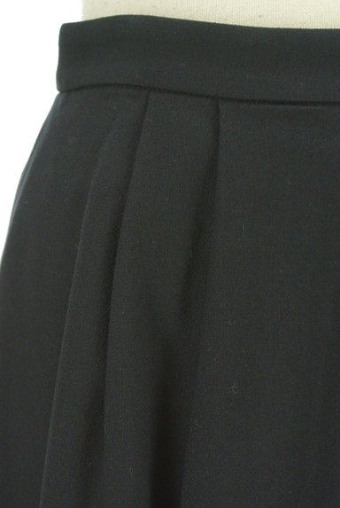 UNTITLED（アンタイトル）の古着「タックウール混ひざ丈スカート（スカート）」大画像４へ
