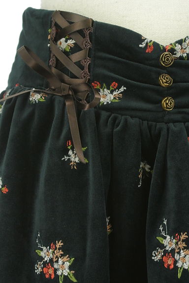 axes femme（アクシーズファム）の古着「膝下丈小花柄刺繍ベロアフレアスカート（ロングスカート・マキシスカート）」大画像４へ