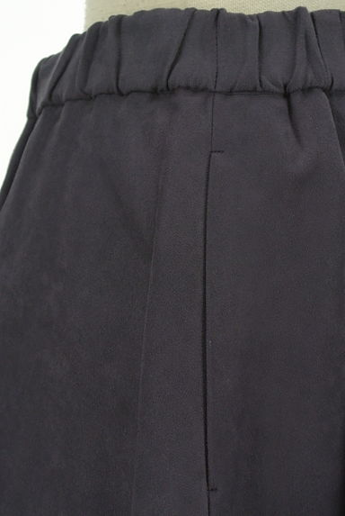 Couture Brooch（クチュールブローチ）の古着「スエード調タック膝丈スカート（スカート）」大画像４へ