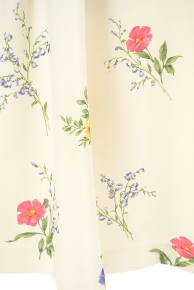 Rirandture（リランドチュール）の古着「花柄膝丈タックフレアスカート（スカート）」大画像５へ