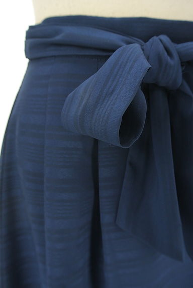 PROPORTION BODY DRESSING（プロポーションボディ ドレッシング）の古着「ウエストリボンボーダーシアー膝丈フレアスカート（スカート）」大画像４へ