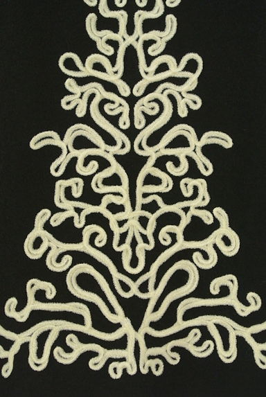 VIVIENNE TAM（ヴィヴィアンタム）の古着「もみの木ラメ刺繍ひざ丈ウールワンピース（ワンピース・チュニック）」大画像５へ