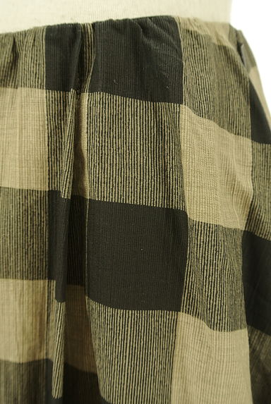 Mila Owen（ミラオーウェン）の古着「ブロックチェック柄フィッシュテールロングスカート（ロングスカート・マキシスカート）」大画像４へ