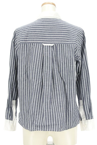 CUBE SUGAR（キューブシュガー）の古着「ストライプ柄コットンシャツ（カジュアルシャツ）」大画像２へ