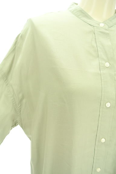 Te chichi（テチチ）の古着「バンドカラ―ゆったりとろみシャツ（カジュアルシャツ）」大画像４へ