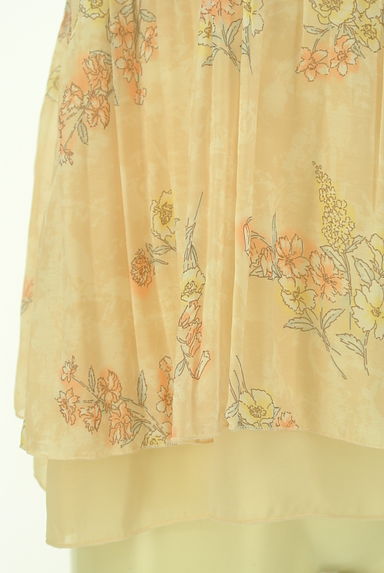 Couture Brooch（クチュールブローチ）の古着「花柄プリーツシフォンカットソー（カットソー・プルオーバー）」大画像５へ