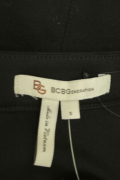 BCBGeneration（ビーシービージェネレーション）の古着「スタッズＶネック膝上タイトワンピース（ワンピース・チュニック）」大画像６へ